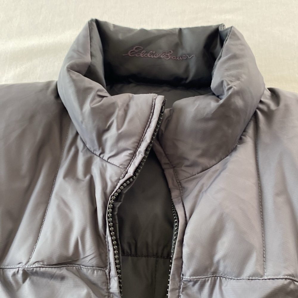 Eddie Bauer Goose Down Fill Black or Gray Reversible Quilted Puffer Vest. Warm! - Picture 13 of 14